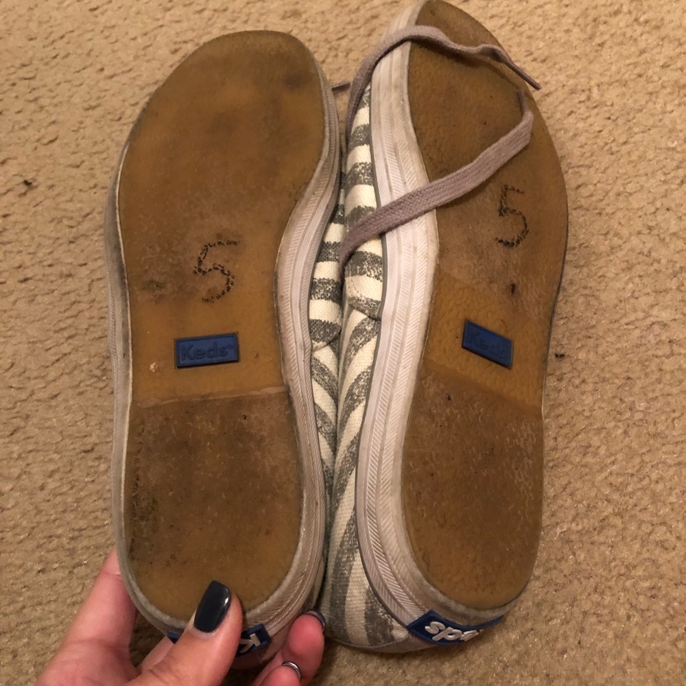 KEDS - Picture 3 of 5